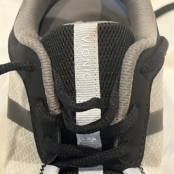 Vionic Brisk Radiant Women's Athletic Comfort Shoe blue black walking sneaker 8 - Picture 7 of 16